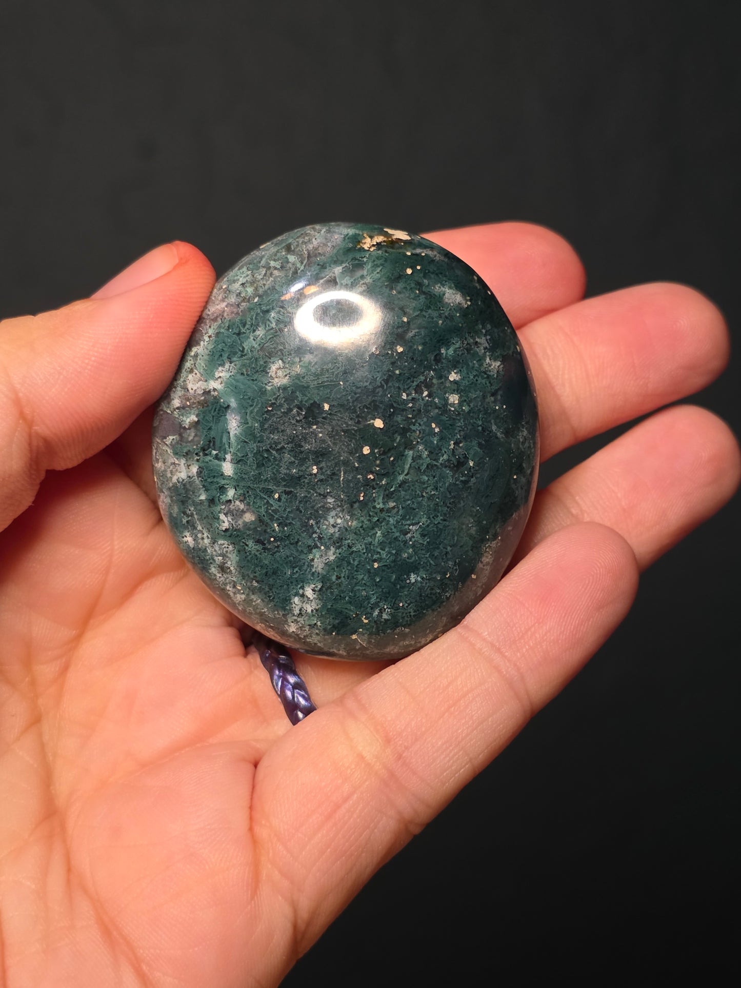 Moss Agate Palm Stone