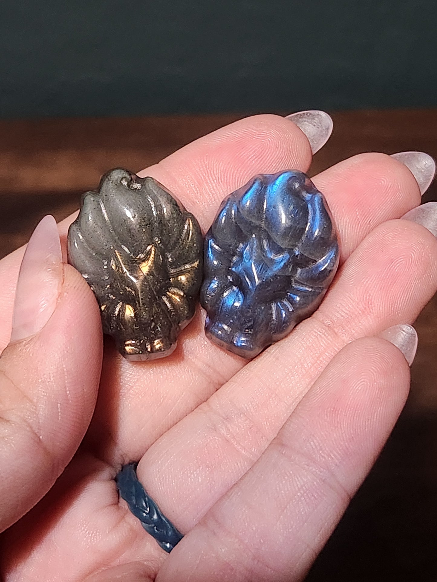 Mini Labradorite Nine Tail Fox