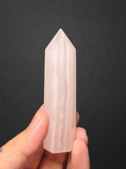 Mangano Calcite Towers - UV Reactive