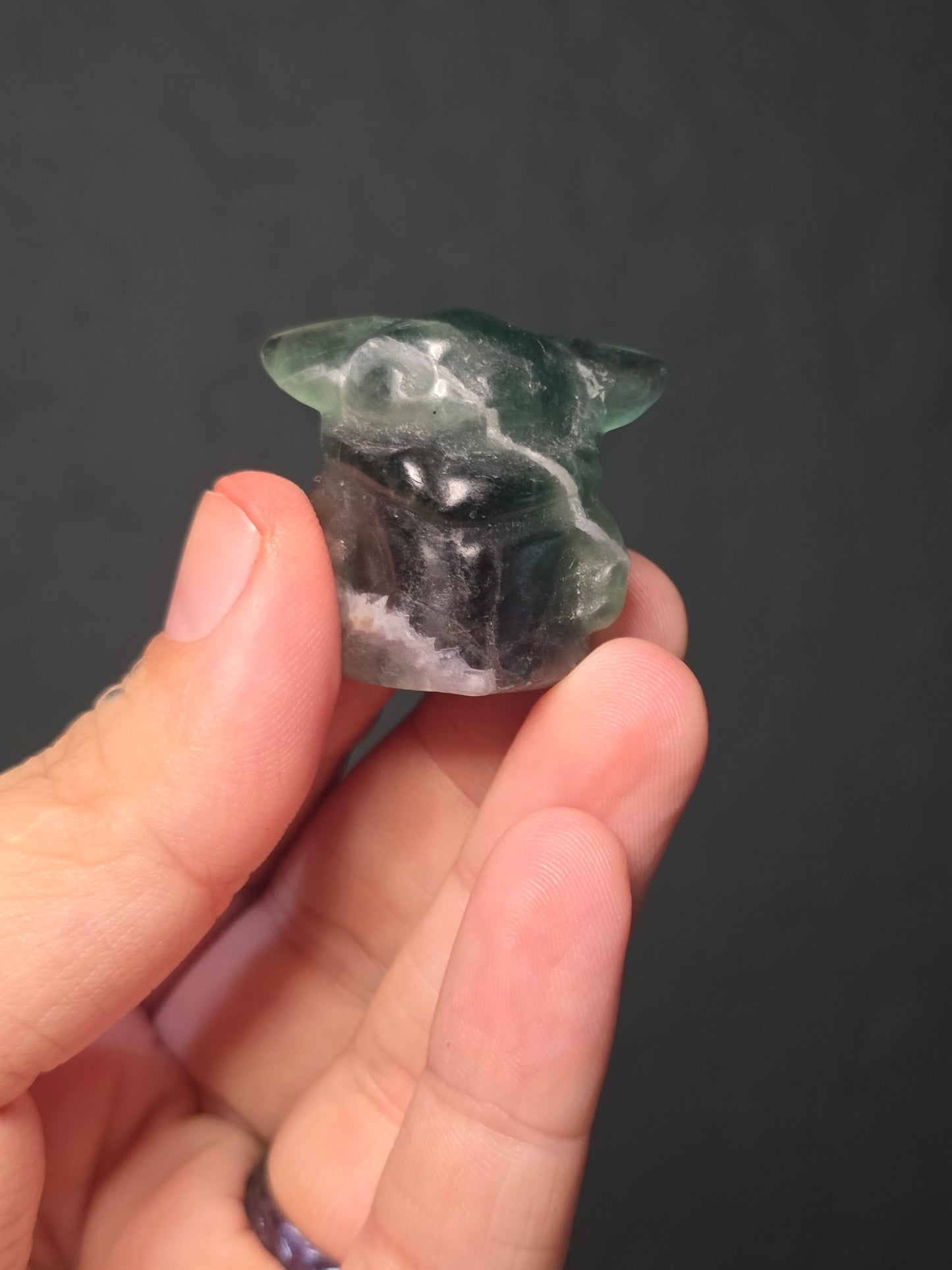 Fluorite Grogu Carving - UV Reactive