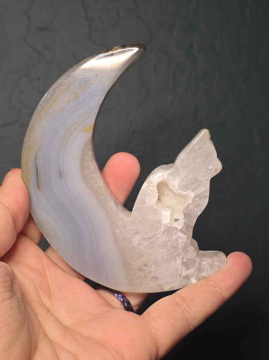 Agate Cat on Moon on Stand