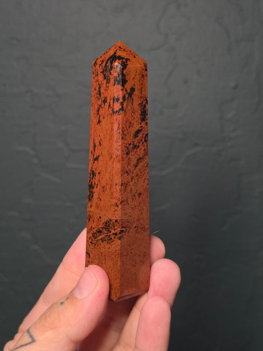 Mahogany Obsidian Obelisk